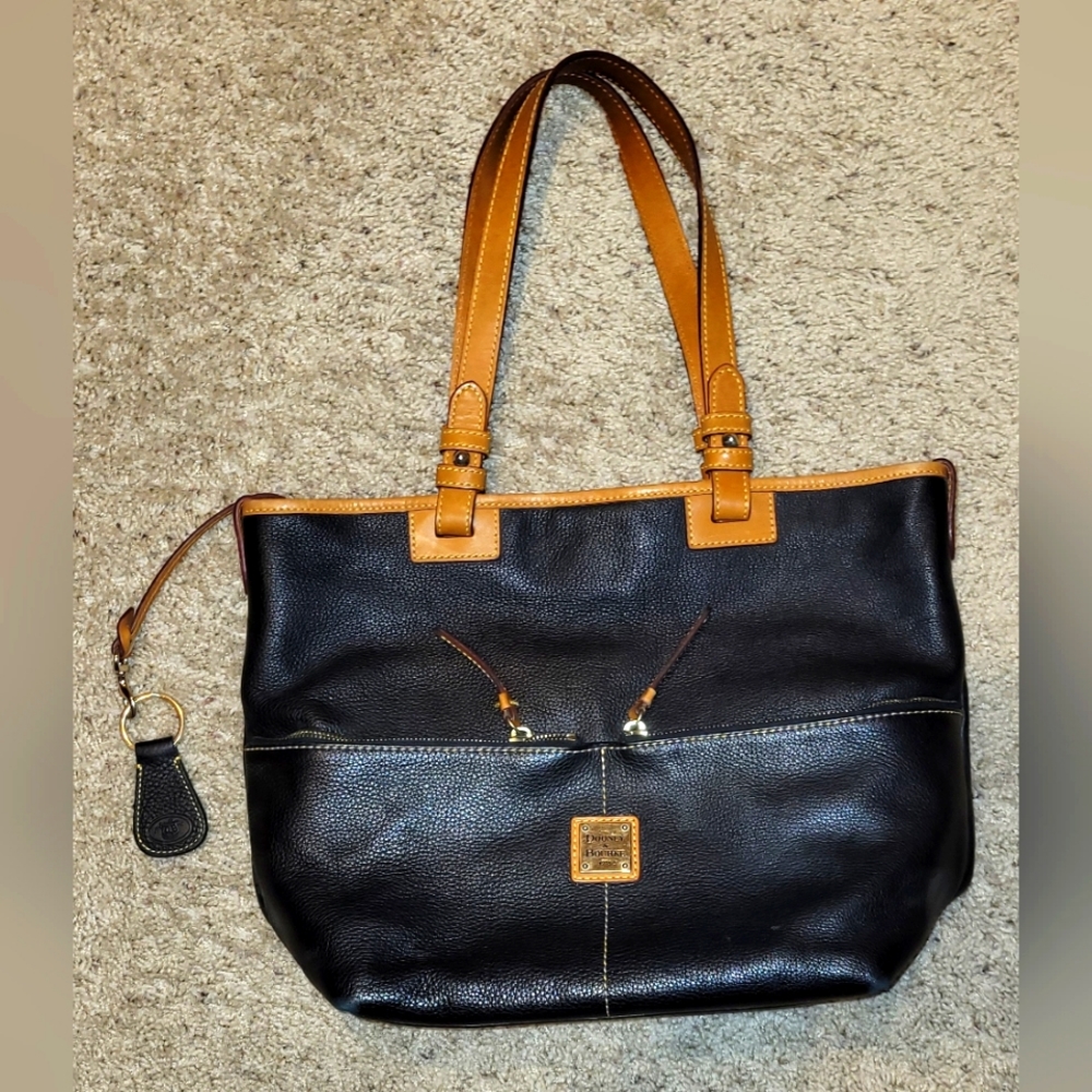 Dooney & Bourke Black Pebble Leather Large Purse/tote